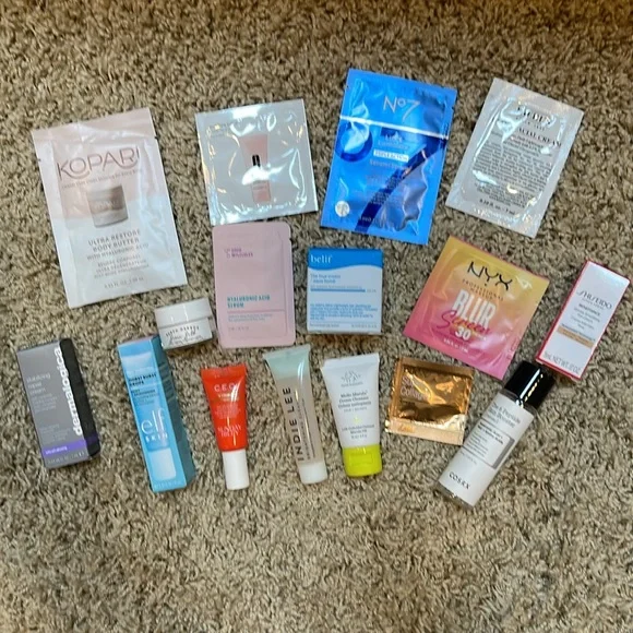 28 piece Ulta Skin Care Sample Bag NWT - Picture 3 of 4